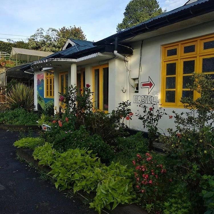 Laughing Leopard Hostel Nuwara Eliya Exterior photo