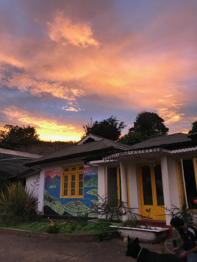 Laughing Leopard Hostel Nuwara Eliya Exterior photo